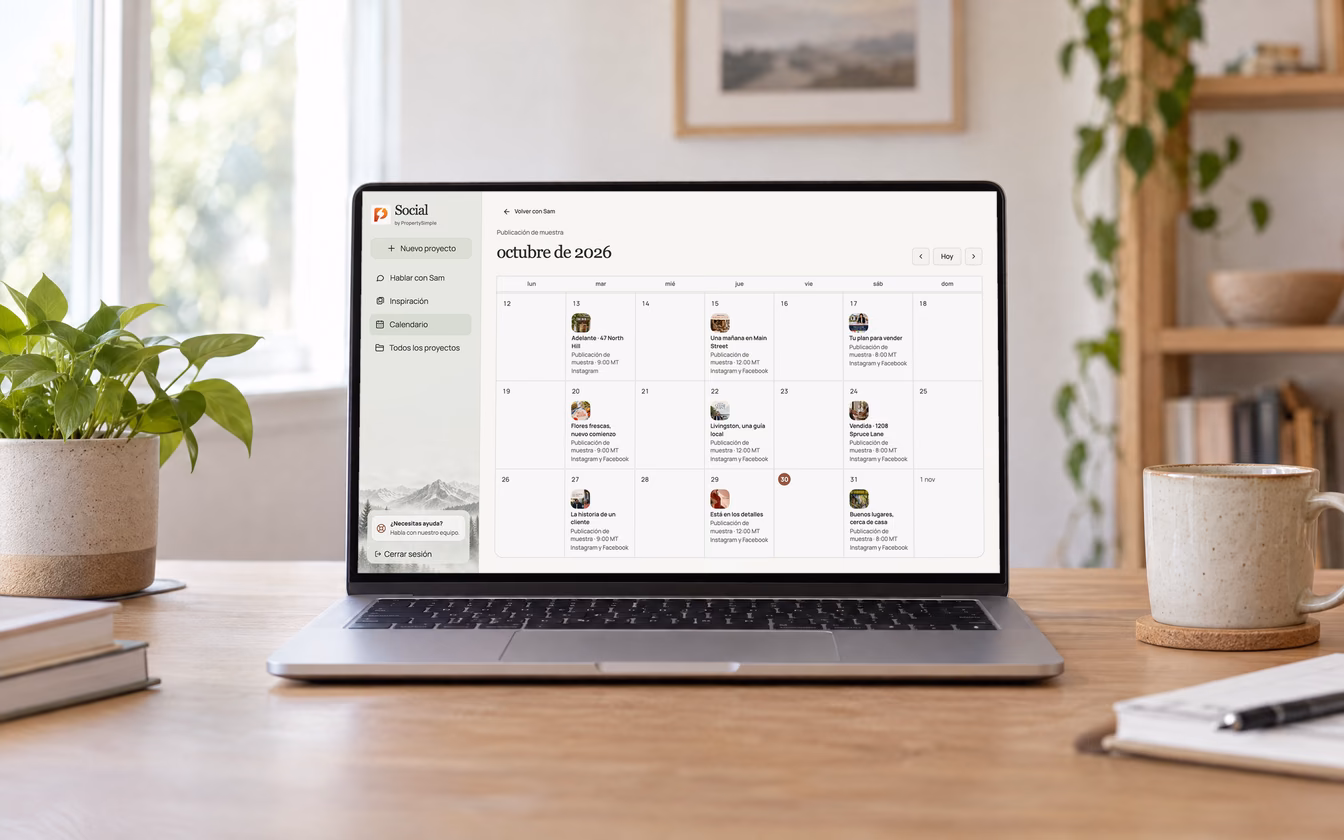 Ejemplo de tres semanas de publicaciones en el calendario de Social, en una laptop